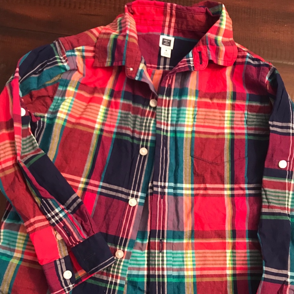 JJ button down